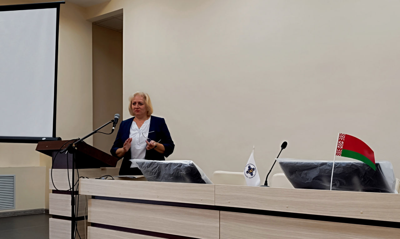 В Витебской областной клинической больнице прошла встреча с коллективом, на которой обсуждались вопросы трудовых отношений и оплаты труда